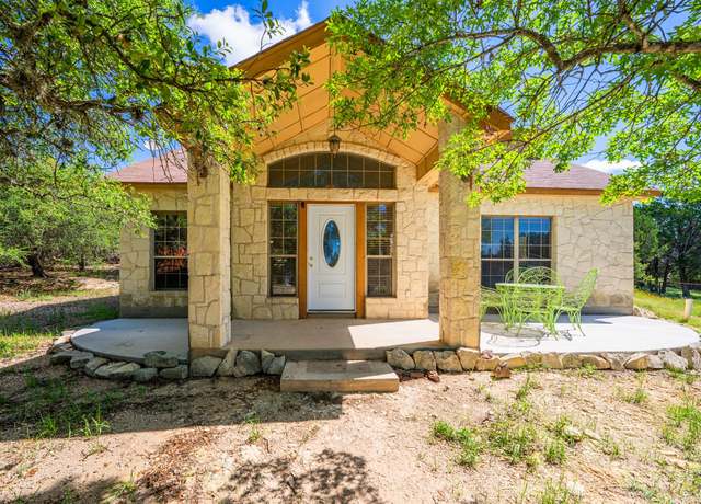 Property at 172 Candy Rd, Pipe Creek, TX 78063, 2.5 baths