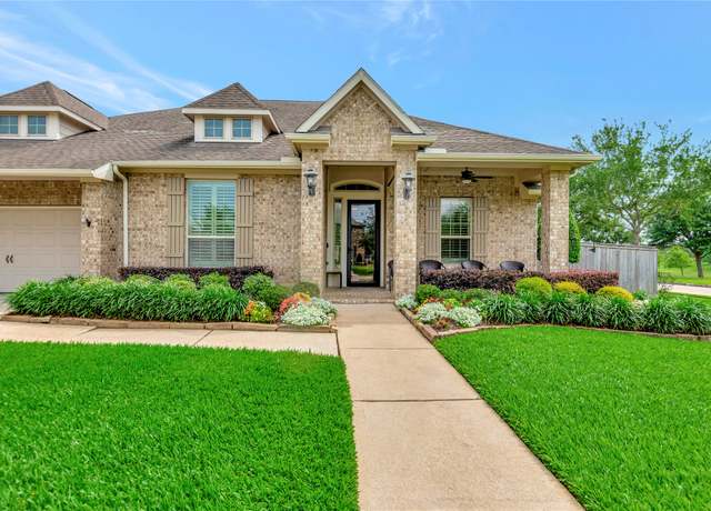Property at 2213 Indigo Pass Ct, Friendswood, TX 77546, 4 beds, 3.5 baths