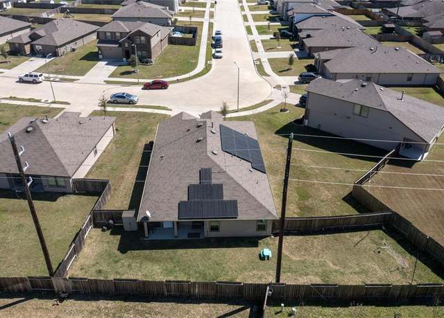 Property at 1830 Turtle Bluff Ln, Richmond, TX 77469, 4 beds, 2 baths