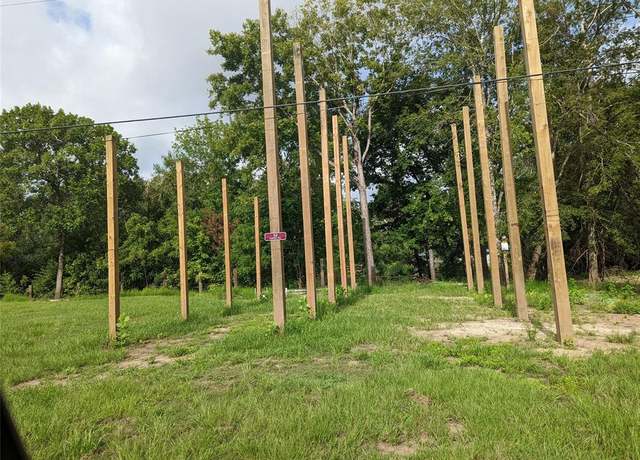 Property at 12 Catfish Rd, Trinity, TX 75862