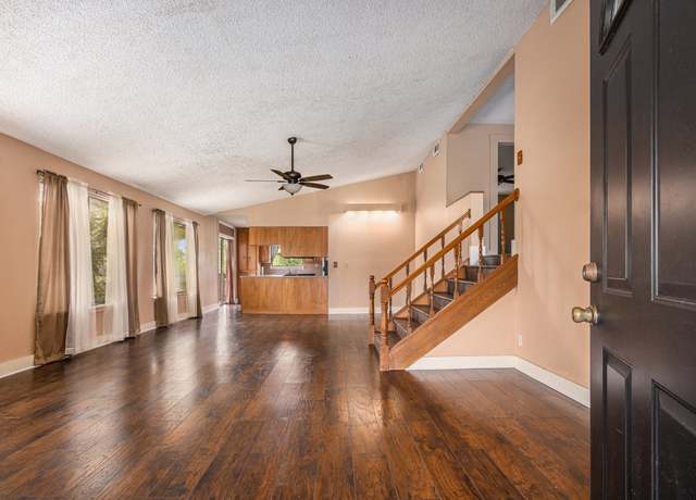 Property at 6302 Amie Ln, Pearland, TX 77584, 2 beds, 2 baths