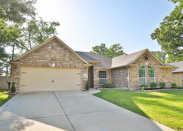 Property at 15727 W Chamfer Way, Crosby, TX 77532, 4 beds, 2 baths