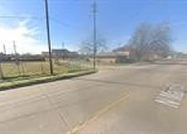 Property at 8407 N Main St, Houston, TX 77022