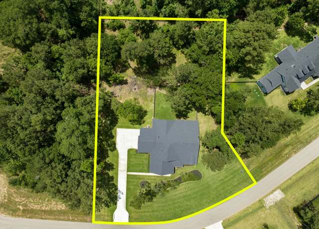 Property at 19720 Holly Creek Bnd, Magnolia, TX 77355, 4 beds, 3.5 baths