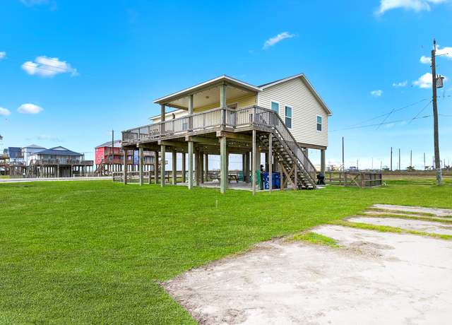 Property at 126 Nesmith Pl, Surfside Beach, TX 77541, 3 beds, 3 baths
