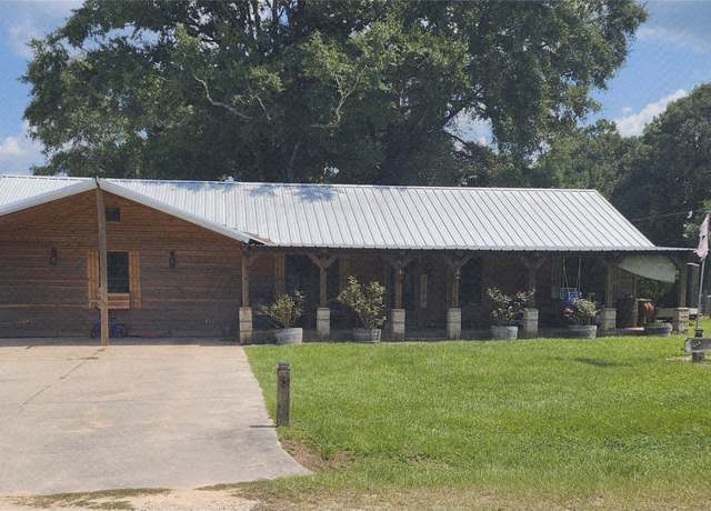 Property at 200 Berts Farm Rd, Livingston, TX 77351, 4 beds, 2 baths
