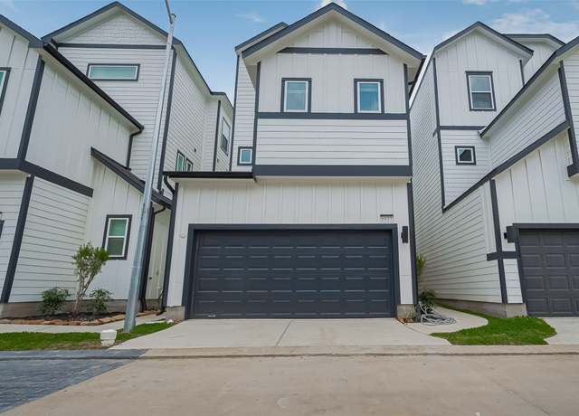 Property at 8928 Covenant Pl, Houston, TX 77055, 3 beds, 2.5 baths