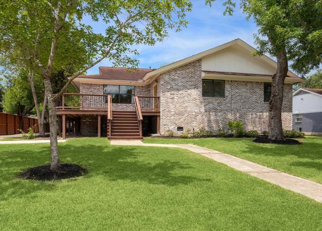 Property at 4430 Osby Dr, Houston, TX 77096, 4 beds, 3 baths