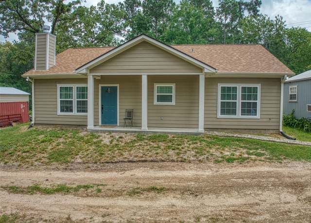 Property at 3035 State Highway 75 North N, Huntsville, TX 77320, 3 beds, 2 baths