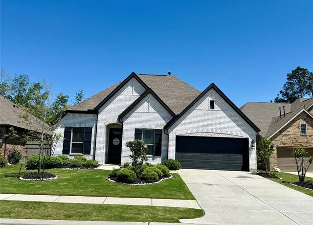 Property at 17413 Chestnut Cove Dr, Conroe, TX 77302, 4 beds, 4 baths