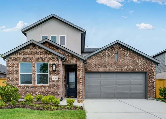 Property at 1207 Buffalo Run, Tomball, TX 77375, 5 beds, 3 baths