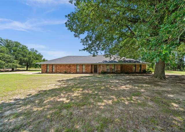 Property at 343 County Road 3211, Jacksonville, TX 75766, 3 beds, 2 baths