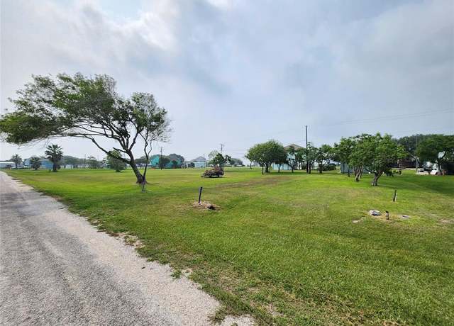 Property at Lot 643-644 Swallow Dr, Palacios, TX 77465