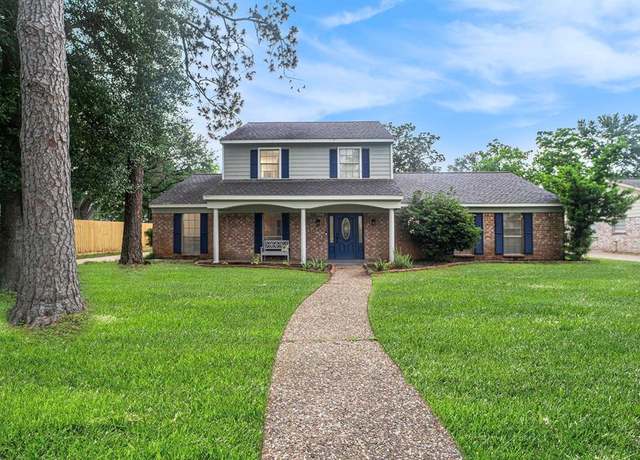 Property at 10814 Brentway Dr, Houston, TX 77070, 4 beds, 2.5 baths
