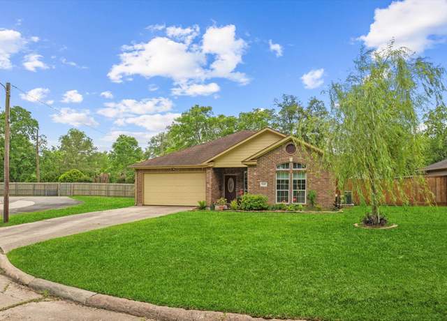 Property at 2422 Hollywood Ave, Liberty, TX 77575, 3 beds, 2 baths