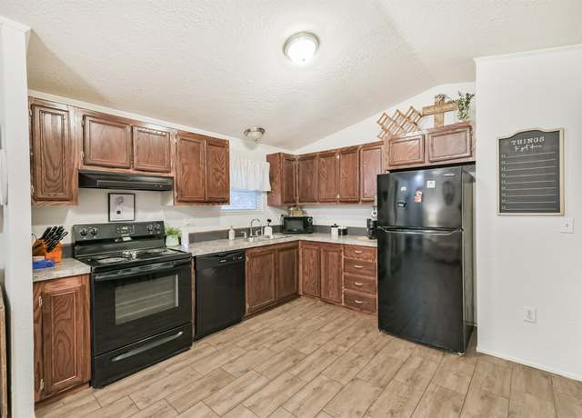 Property at 132 Egret Canal S, Baytown, TX 77523, 2 beds, 2 baths