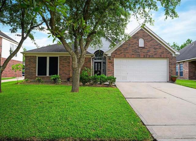 Property at 5806 Windy Knoll Ln, Rosharon, TX 77583, 4 beds, 2 baths