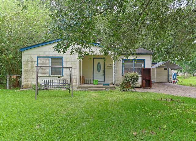 Property at 2807 S Houston Dr, La Marque, TX 77568, 3 beds, 2 baths