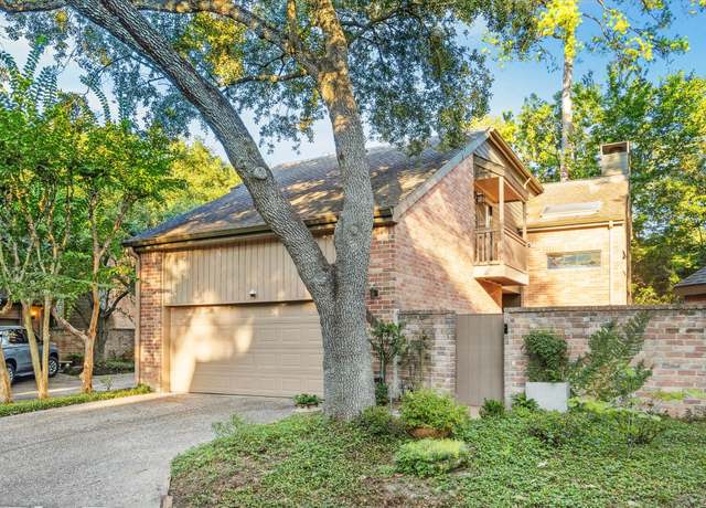 Property at 312 Sugarberry Cir #312, Houston, TX 77024, 2 beds, 2.5 baths