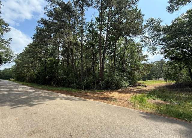 Property at 19285 Todd Rd, Magnolia, TX 77355, 2 beds, 1 bath