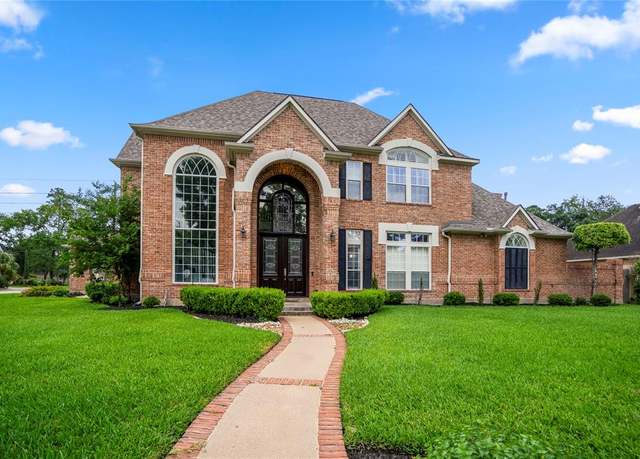 Property at 16122 Wimbledon Forest Dr, Spring, TX 77379, 4 beds, 5 baths