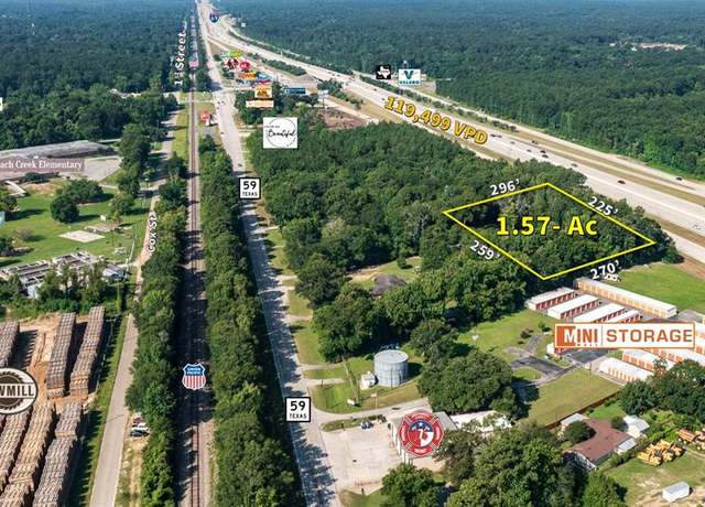Property at 14148 Old Highway 59 N, Splendora, TX 77372, 3 beds, 2.5 baths