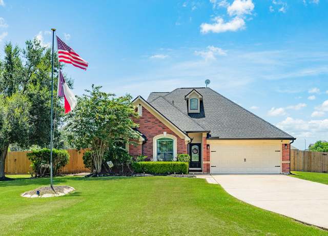Property at 1503 Lakeland Cir, Rosharon, TX 77583, 4 beds, 2.5 baths
