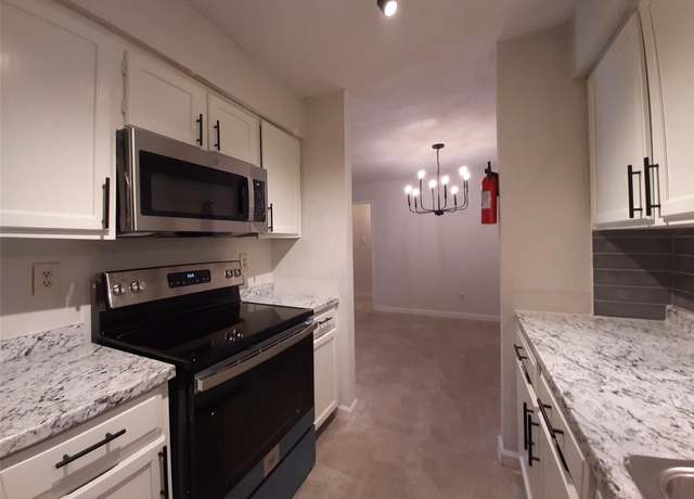 Property at 9700 Leawood Blvd #1105, Houston, TX 77099, 2 beds, 2 baths