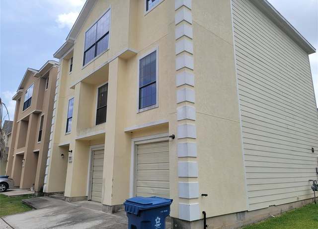 Property at 13115 N Bellaire Estates Dr, Houston, TX 77072, 4 beds, 3.5 baths