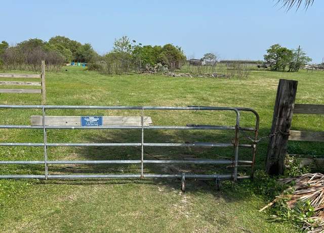 Property at 12412 Jenkins Rd, Galveston, TX 77554
