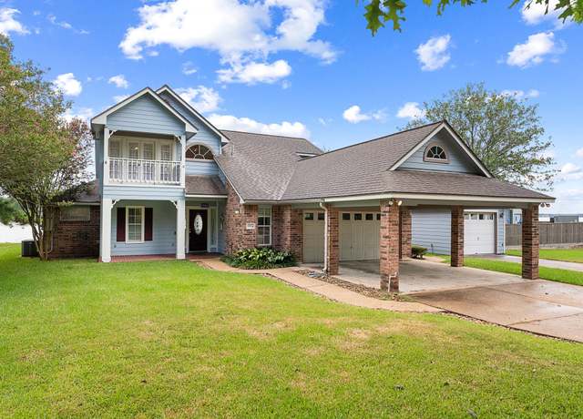 Property at 9974 Cude Cemetery Rd, Willis, TX 77318, 3 beds, 2.5 baths