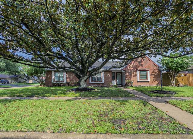 Property at 6103 Pine Cove Dr, Houston, TX 77092, 4 beds, 2 baths