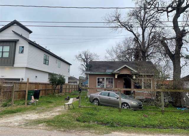 Property at 122 Amundsen St, Houston, TX 77009, 2 beds, 1 bath