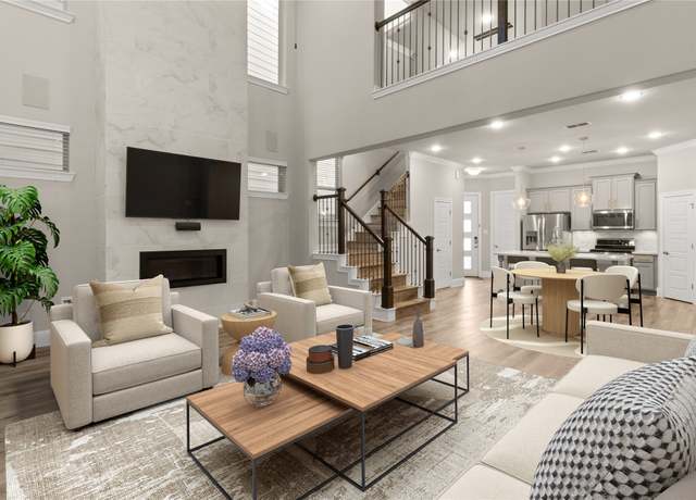 Property at 1002 Shepherd Oaks Dr, Houston, TX 77018, 3 beds, 2.5 baths