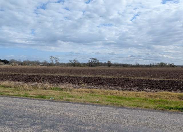 Property at 4220 Lee Ln, Wharton, TX 77488