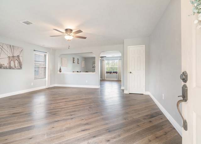 Property at 726 Slate Valley Ln, Spring, TX 77373, 3 beds, 2.5 baths
