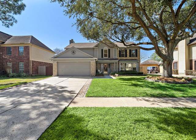 Property at 115 Coral Bay Dr, League City, TX 77573, 4 beds, 2.5 baths