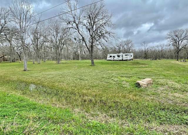 Property at 119 Pin Oak Dr, Angleton, TX 77515