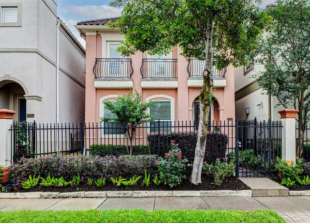 Property at 2830 Mcculloch Cir, Houston, TX 77056, 3 beds, 4.5 baths
