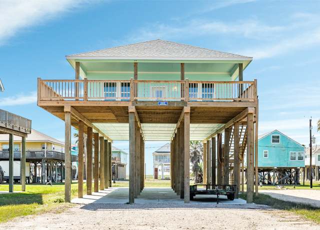 Property at 13019 Buccaneer Pkwy, Freeport, TX 77541, 3 beds, 2.5 baths