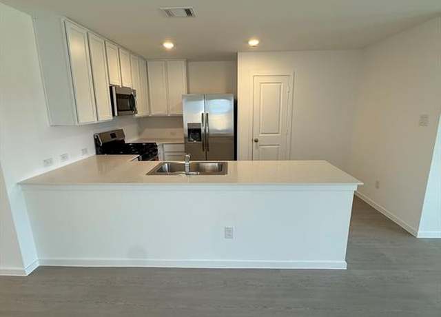 Property at 25653 Rose Creek Dr, Cleveland, TX 77328, 4 beds, 2 baths