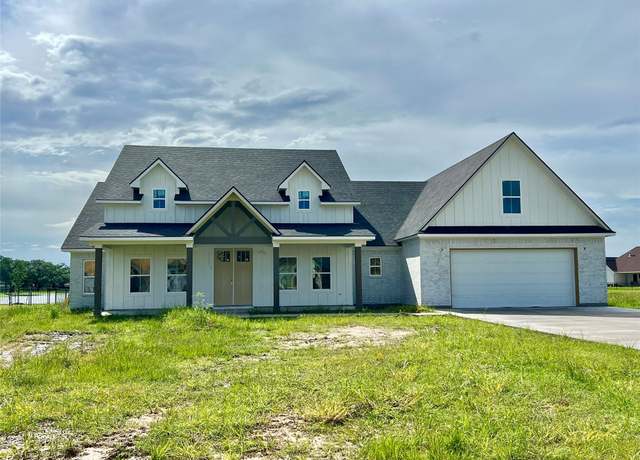 Property at 839 Oak Ridge Dr, Angleton, TX 77515, 5 beds, 3.5 baths