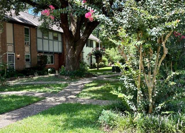 Property at 431 Sunset Dr #7, Dickinson, TX 77539, 2 beds, 1.5 baths