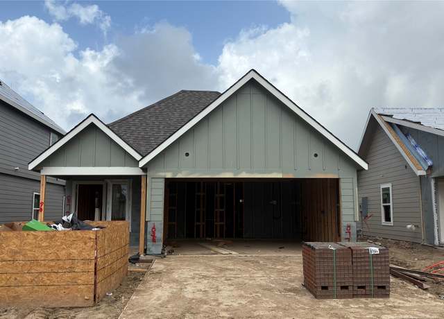 Property at 877 Kickapoo Ln, College Station, TX 77845, 3 beds, 2 baths