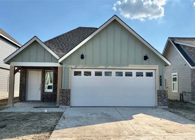 Property at 877 Kickapoo Ln, College Station, TX 77845, 3 beds, 2 baths