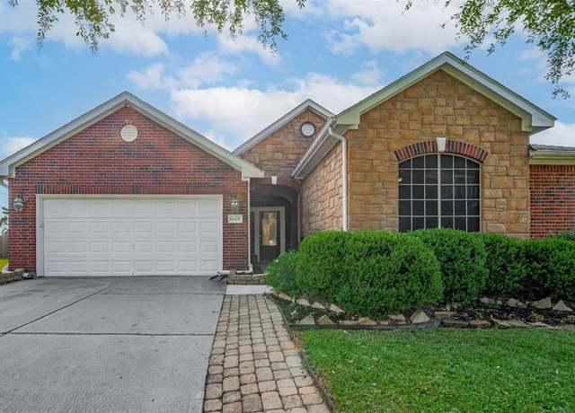 Property at 13409 Timberoak Ct, Rosharon, TX 77583, 4 beds, 2 baths