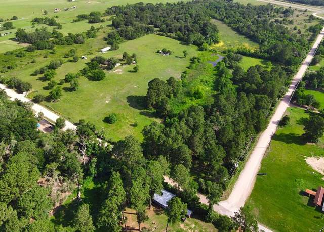 Property at 1038 Trenckmann Rd, Sealy, TX 77474, 3 beds, 2 baths