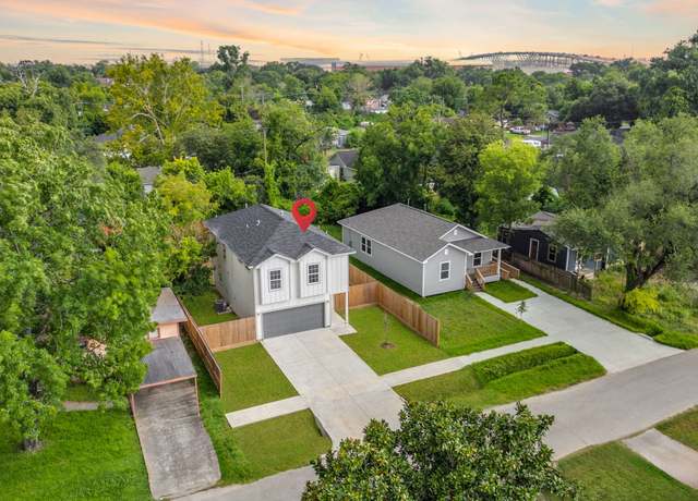 Property at 214 Owens St, Houston, TX 77029, 3 beds, 2.5 baths