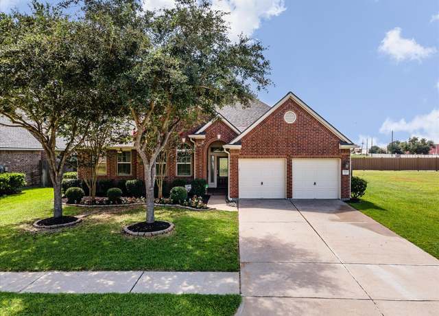 Property at 1723 Brighton Brook Ln, Pearland, TX 77581, 3 beds, 2 baths