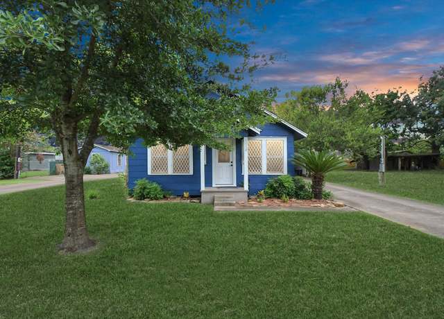 Property at 4810 Holly Ave, Pasadena, TX 77503, 5 beds, 4 baths
